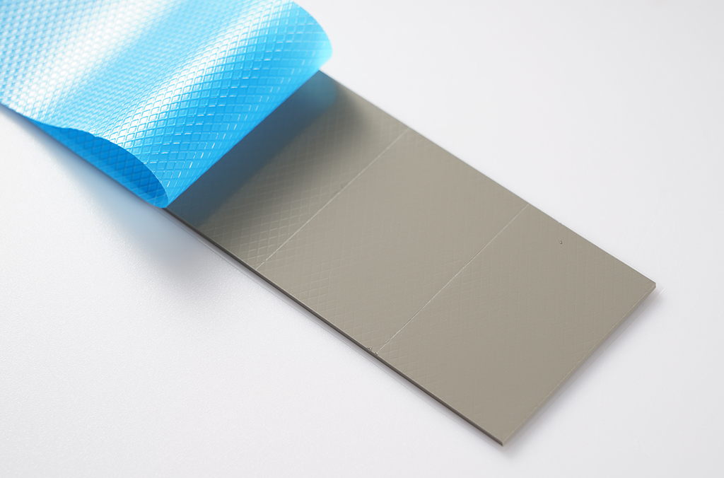 17c起草官网熱矽(guī)膠(jiāo)片